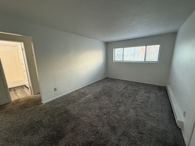 5016 1st Ave Nw #2 - Photo 3 of 15