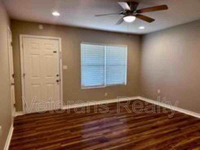 113 Alverado Drive - Photo 2 of 14