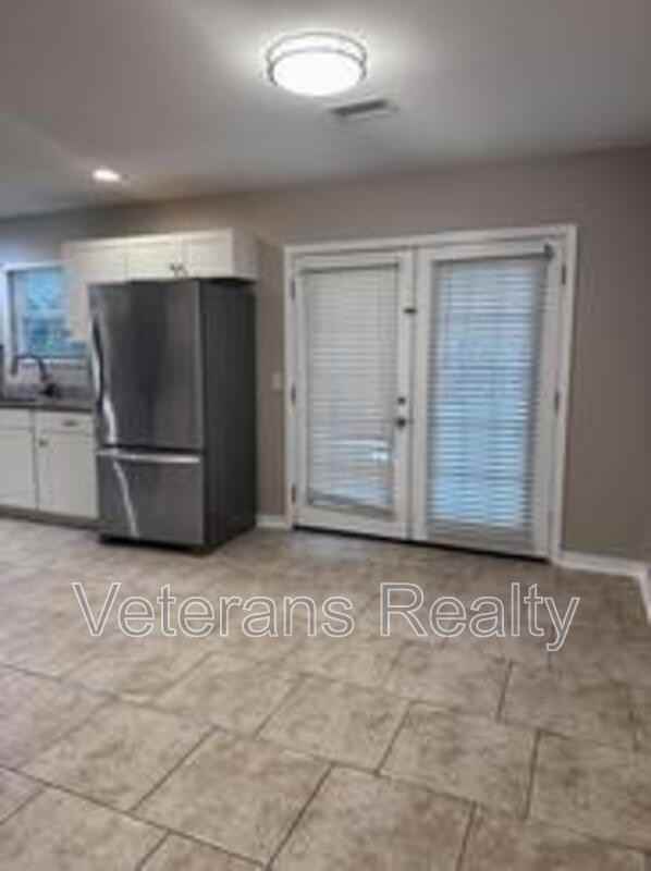 113 Alverado Drive - Photo 7 of 14