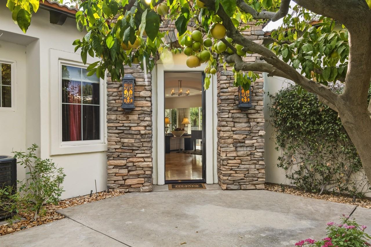 45737 Club Dr - Photo 4 of 43