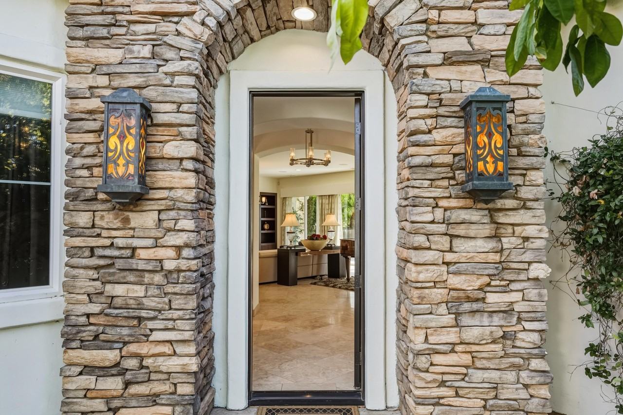 45737 Club Dr - Photo 5 of 43