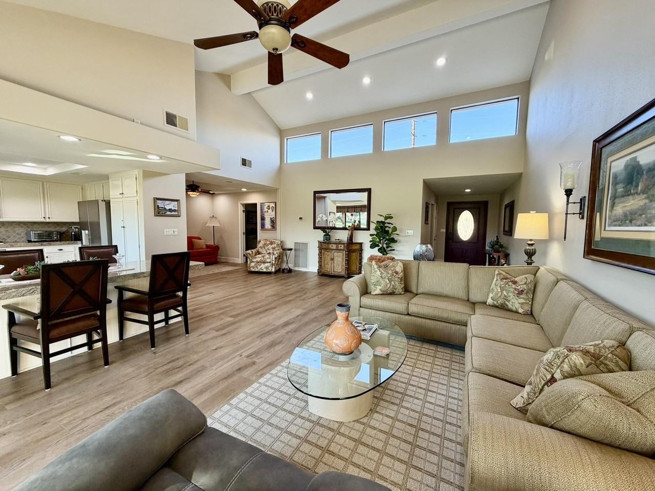 205 Las Lomas - Photo 6 of 17