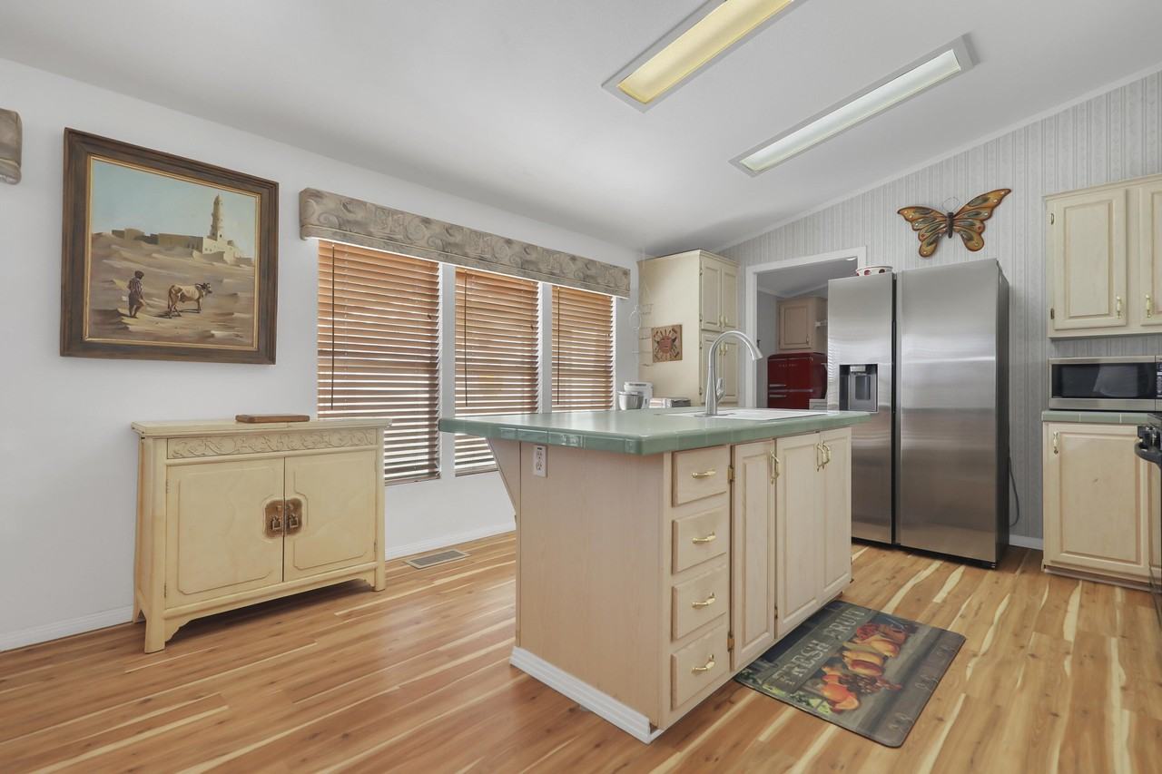 60781 Painted Hills Rd - Photo 3 of 39