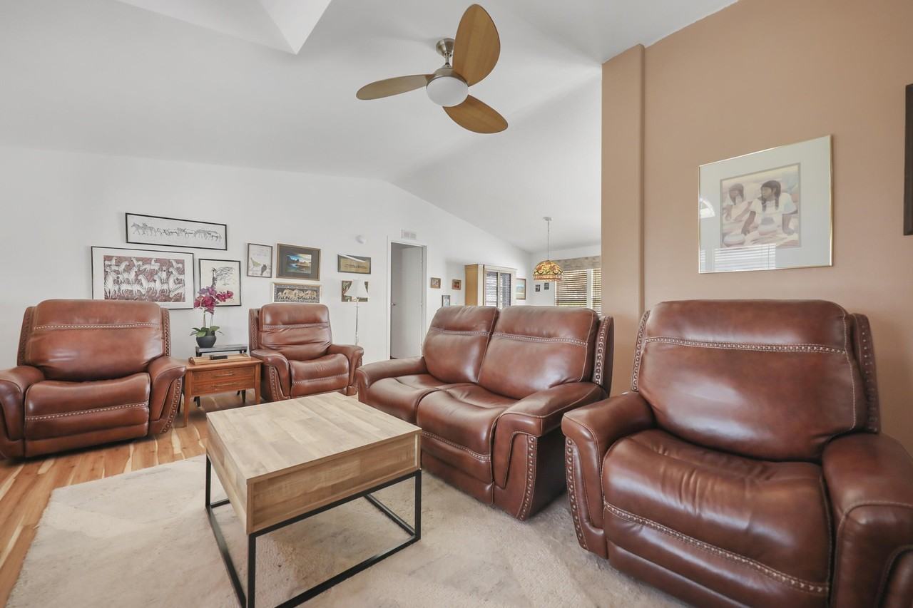 60781 Painted Hills Rd - Photo 7 of 39