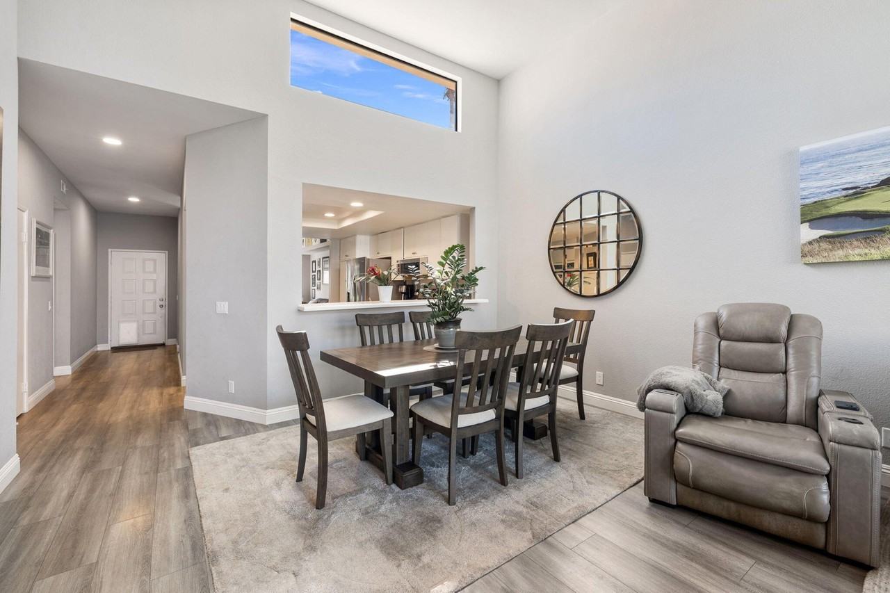 54575 Shoal Crk - Photo 7 of 47