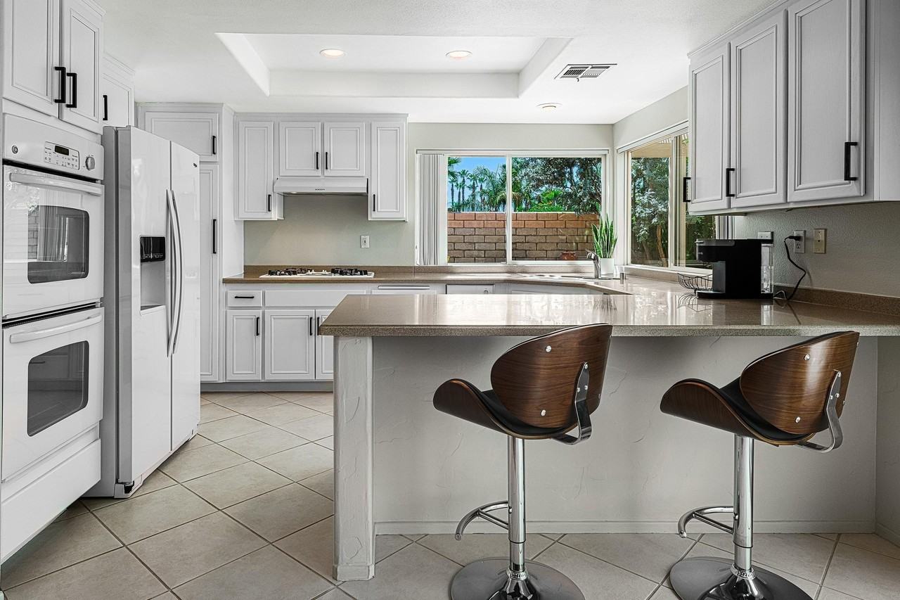 7 Florentina Dr - Photo 6 of 45