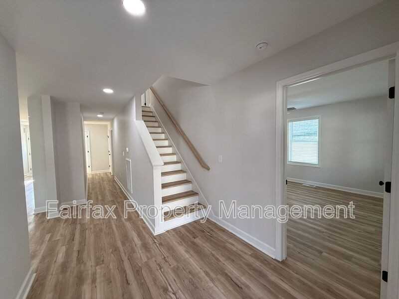 312 Price Ave - Photo 3 of 39