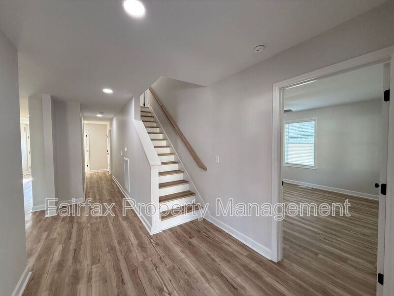 312 Price Ave - Photo 4 of 39