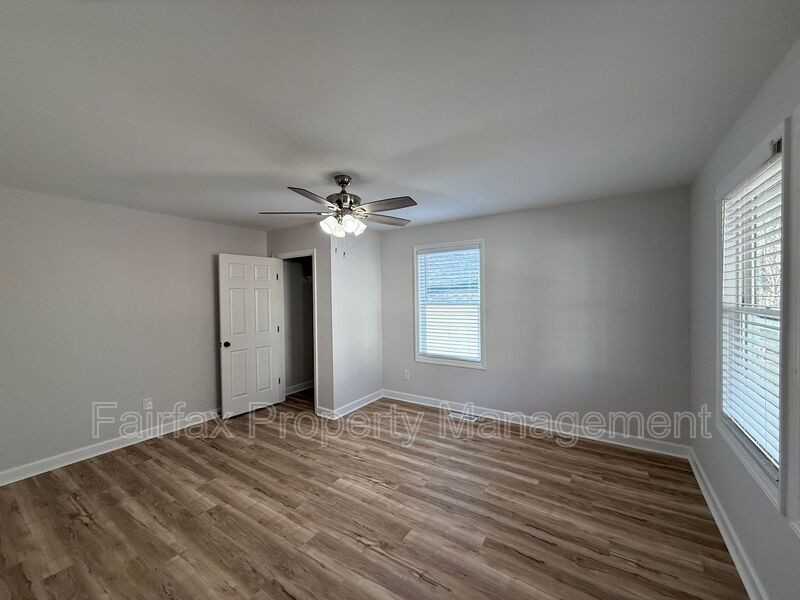 312 Price Ave - Photo 5 of 39