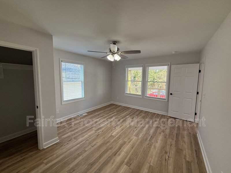 312 Price Ave - Photo 6 of 39