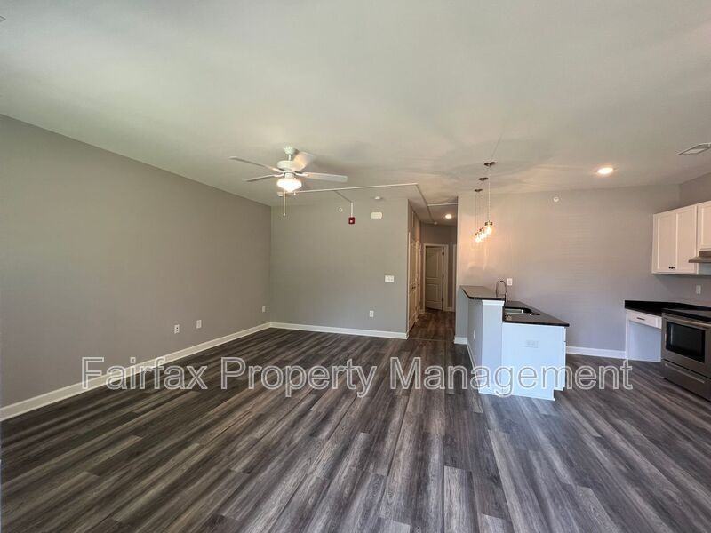 518 Boone St #105 - Photo 4 of 30