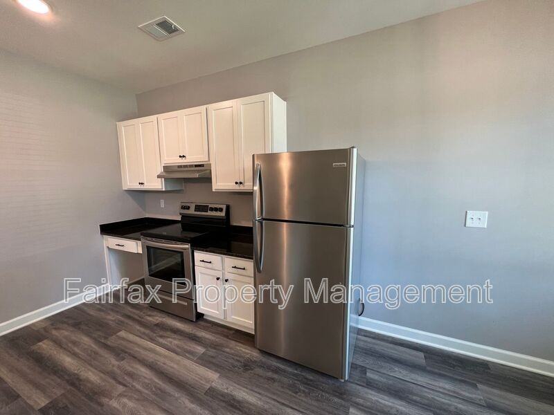 518 Boone St #105 - Photo 7 of 30