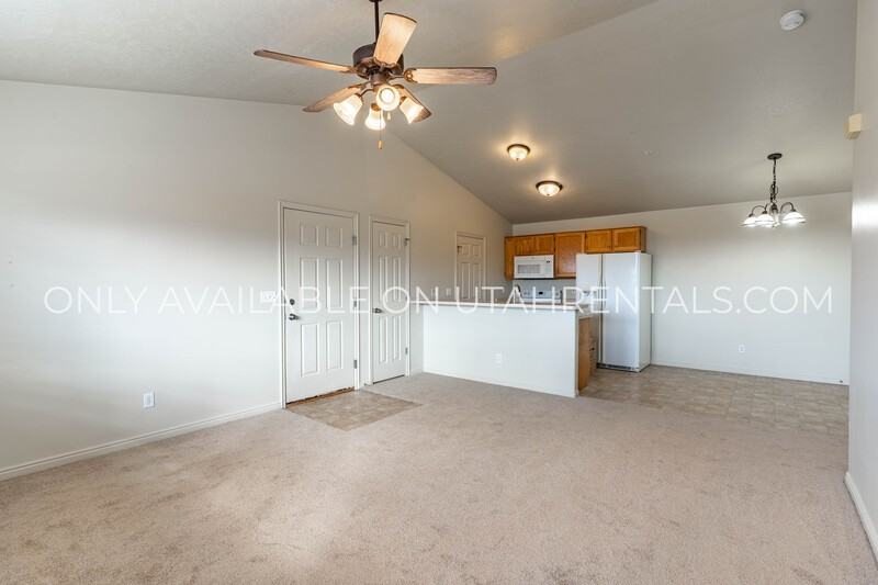 1784 South Lane #310 - Photo 2 of 23