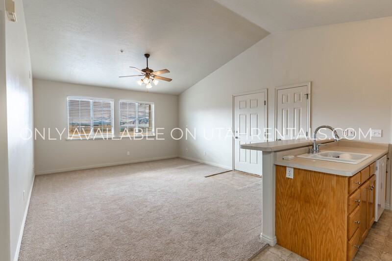 1784 South Lane #310 - Photo 3 of 23