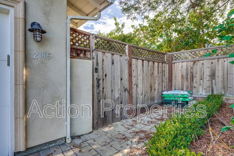 2185 Chuleta Ct - Photo 2 of 11