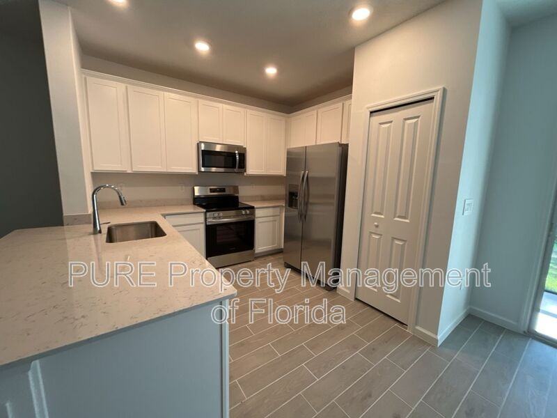 3488 Se 37th Ct - Photo 3 of 42