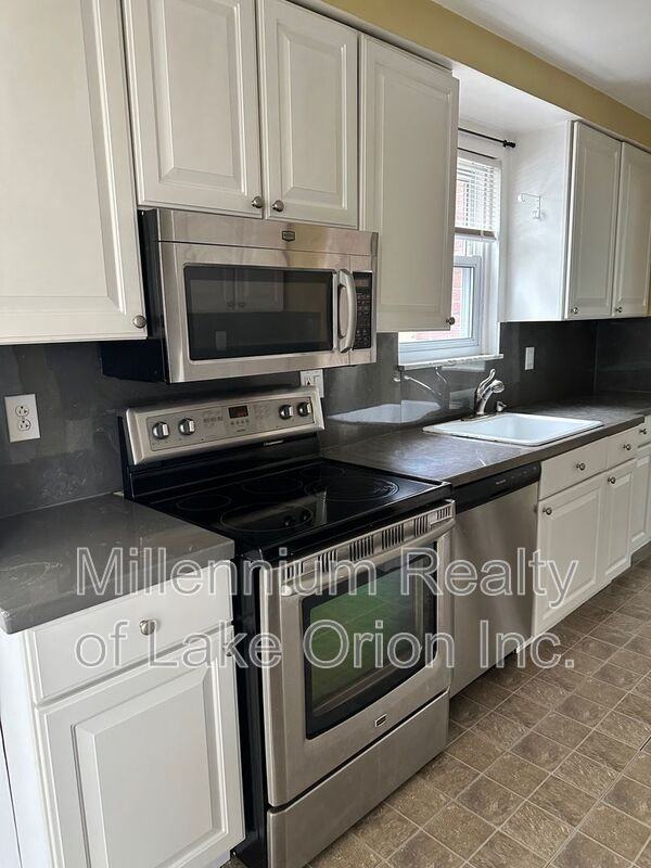 2224 N Connecticut Ave - Photo 5 of 25