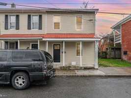 featured image of 606 North Street