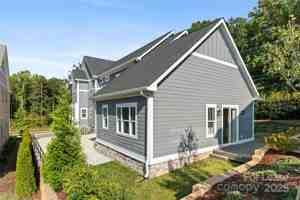 featured image of 805 Naples Drive #2