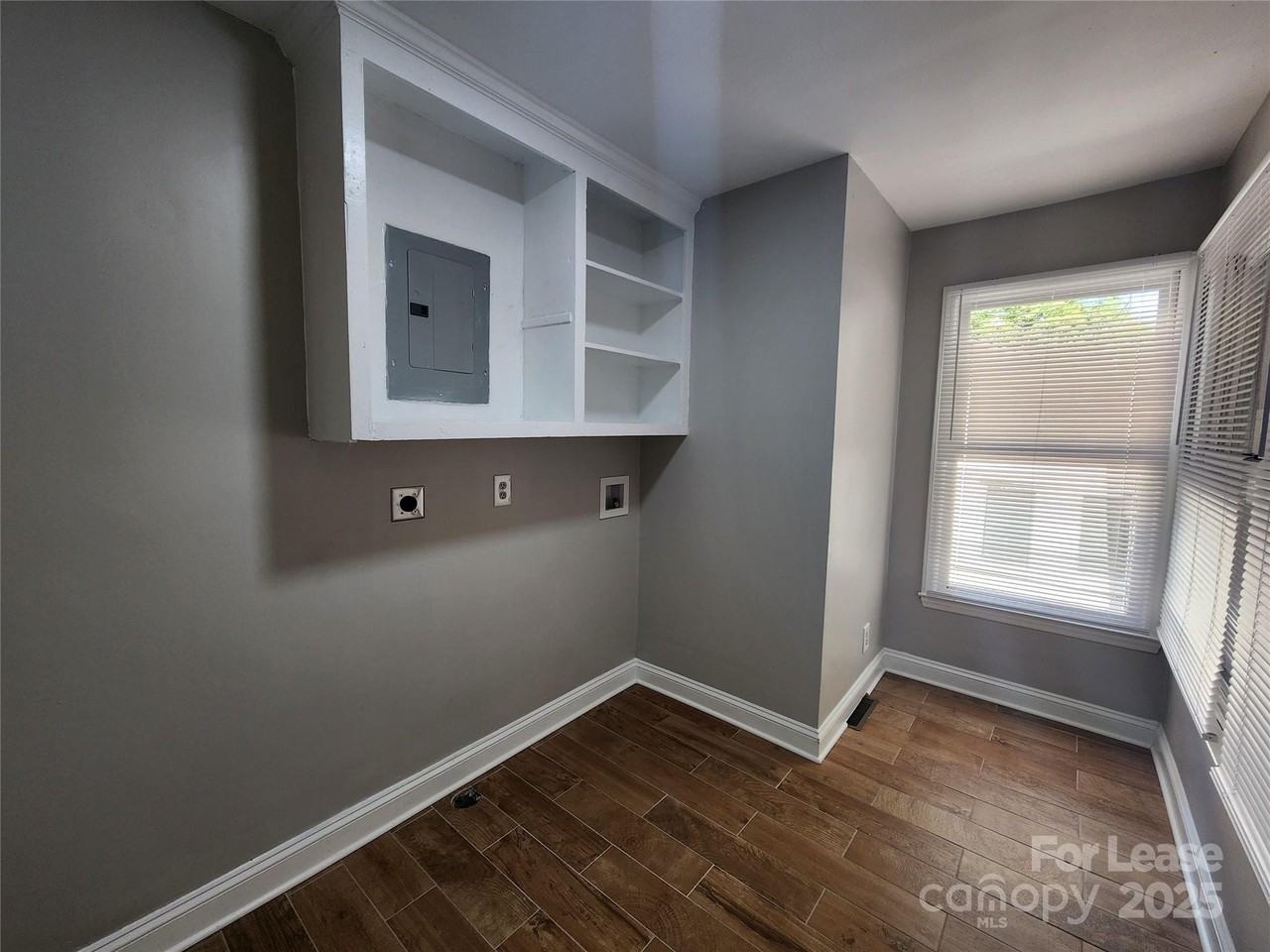 406 Harris Lane - Photo 5 of 23