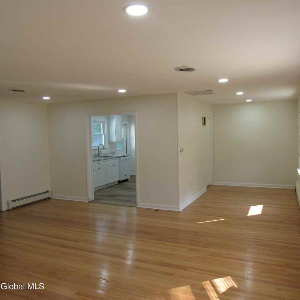 5 Sunset Drive - Photo 7 of 25