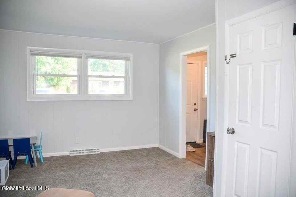 20 Marie Pkwy - Photo 7 of 8