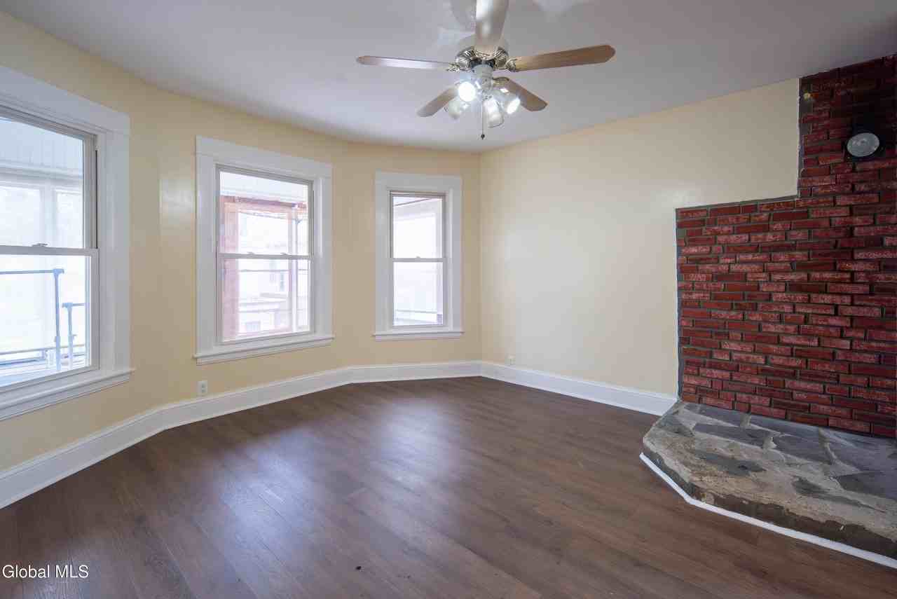 22 Swan St Unit 2 #2 - Photo 4 of 35