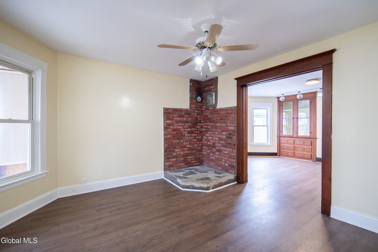 22 Swan St Unit 2 #2 - Photo 5 of 35