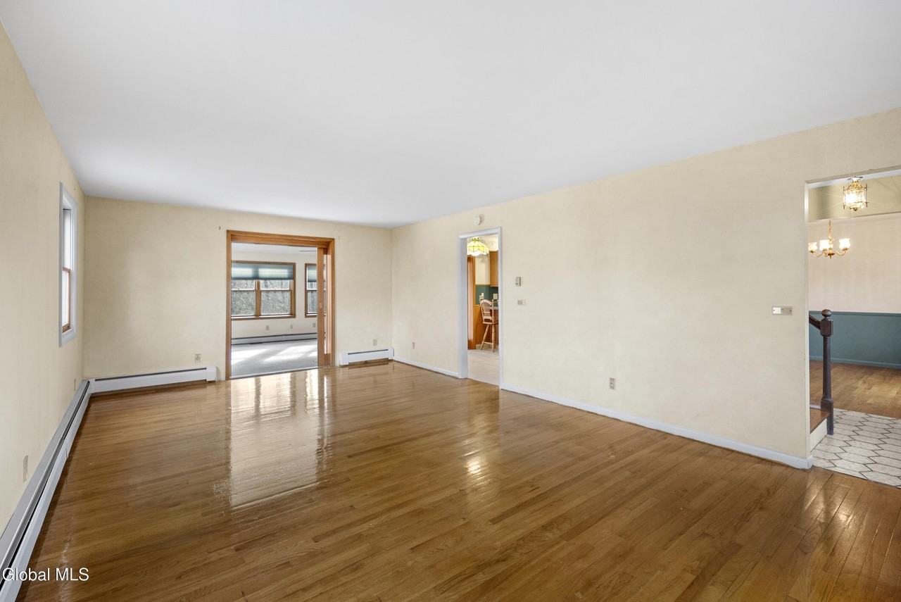 167 Wood Dale Dr - Photo 3 of 50