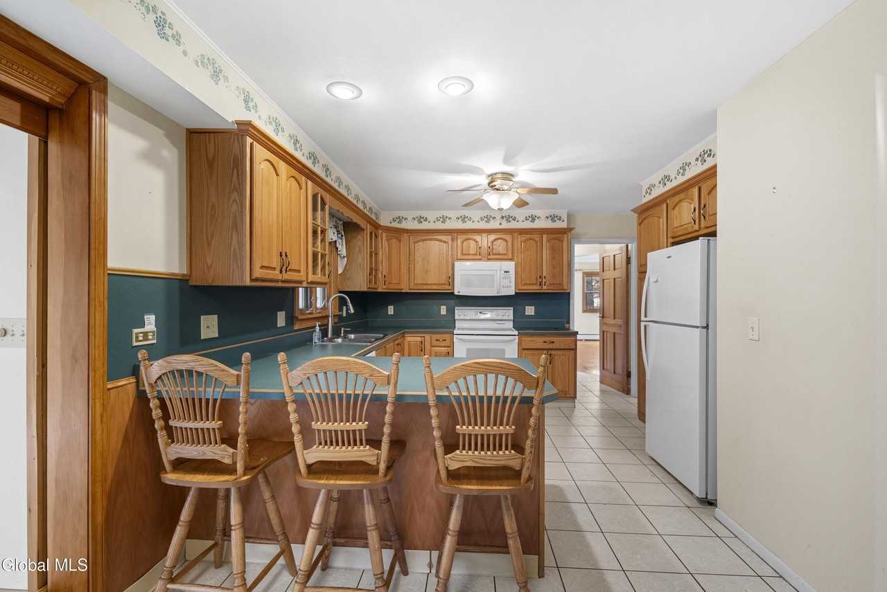 167 Wood Dale Dr - Photo 5 of 50