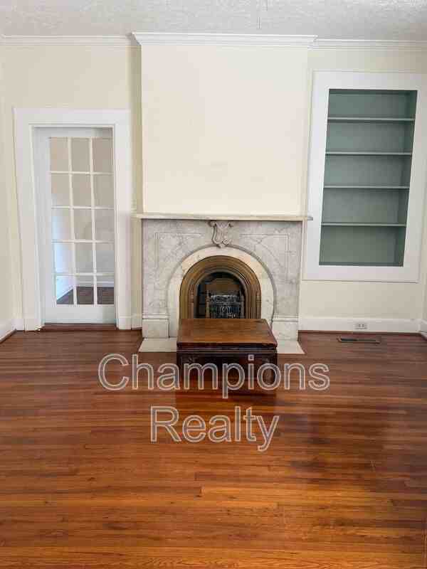 1721 Saint Elmo Dr - Photo 3 of 8