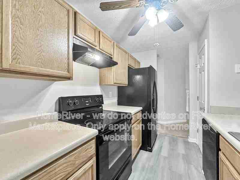 400 Crestfield Cir - Photo 7 of 32