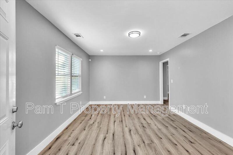 2514 Florida Ave - Photo 4 of 40