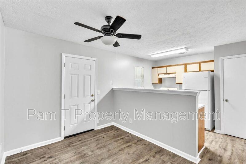 235 Bordeaux Ln - Photo 6 of 25