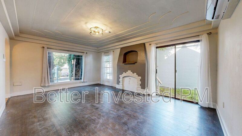 210 Brown St - Photo 2 of 18