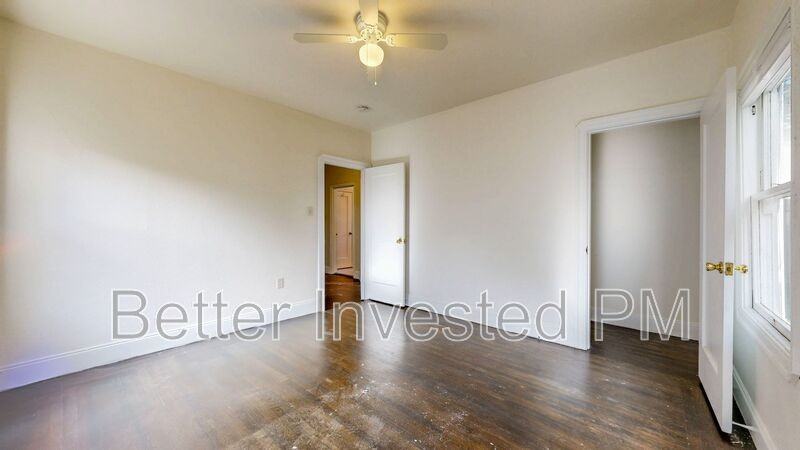 210 Brown St - Photo 7 of 18