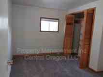 435 Southeast 9th Street - Photo 1 of 1