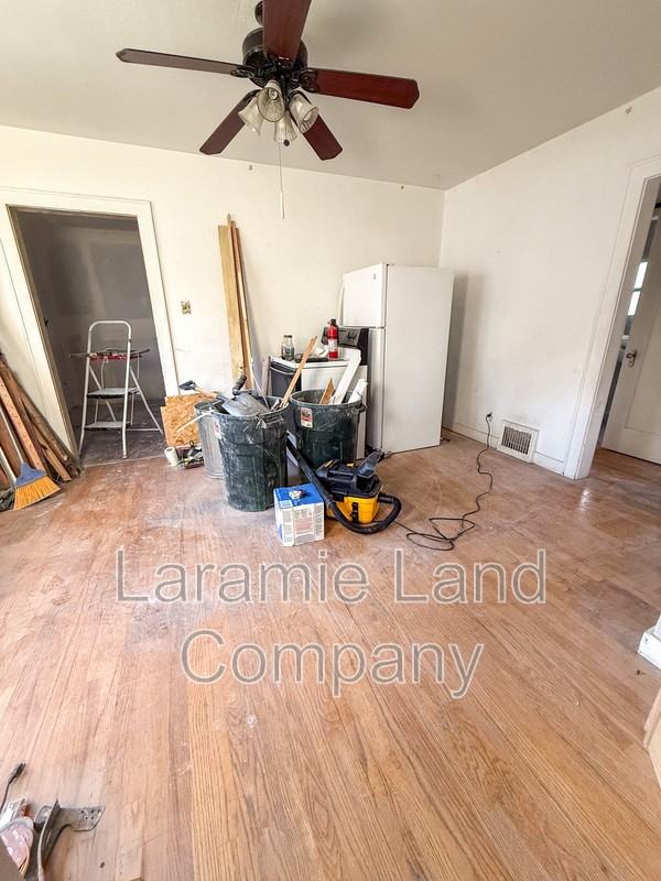 658 N 10th St - Photo 5 of 8