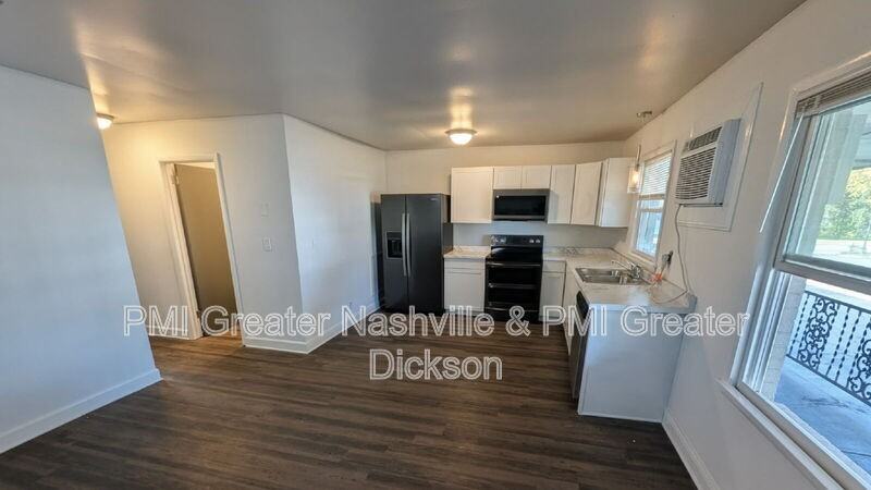 816 Greenland Dr #13 - Photo 5 of 10