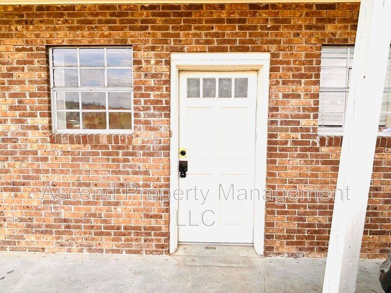 586 Withrow Rd #5 - Photo 2 of 11