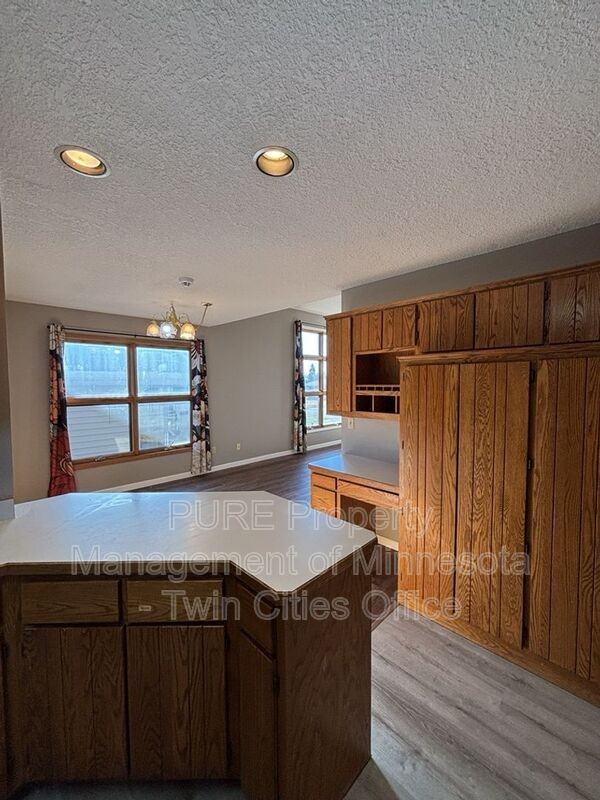 645 Sullivan Dr Ne - Photo 6 of 20