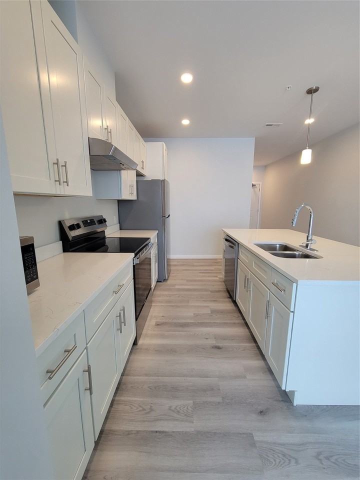 5905 Stagecoach Dr Unit 3103 - Photo 3 of 16