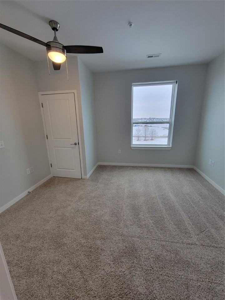 5905 Stagecoach Dr Unit 3103 - Photo 6 of 16