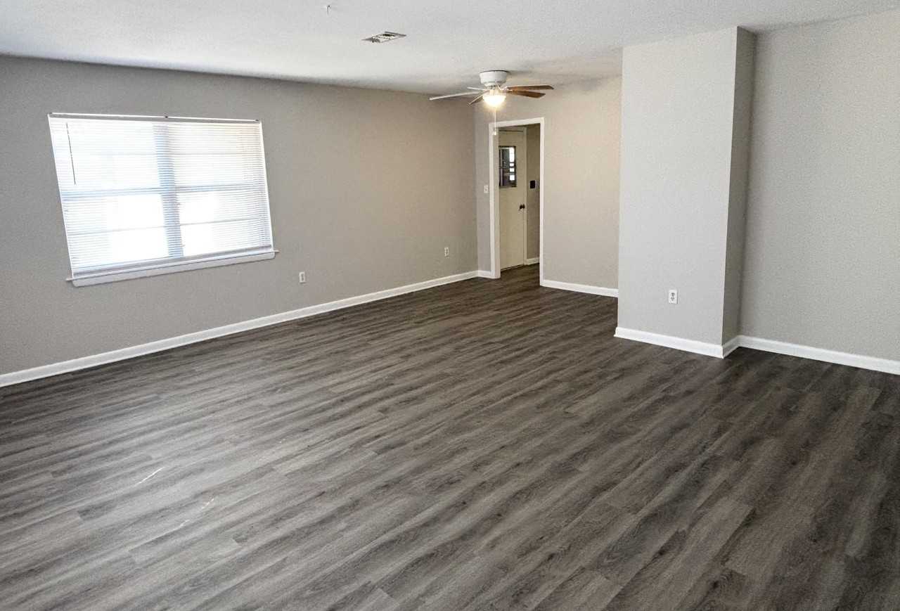 41 Maple Ave - Photo 7 of 12