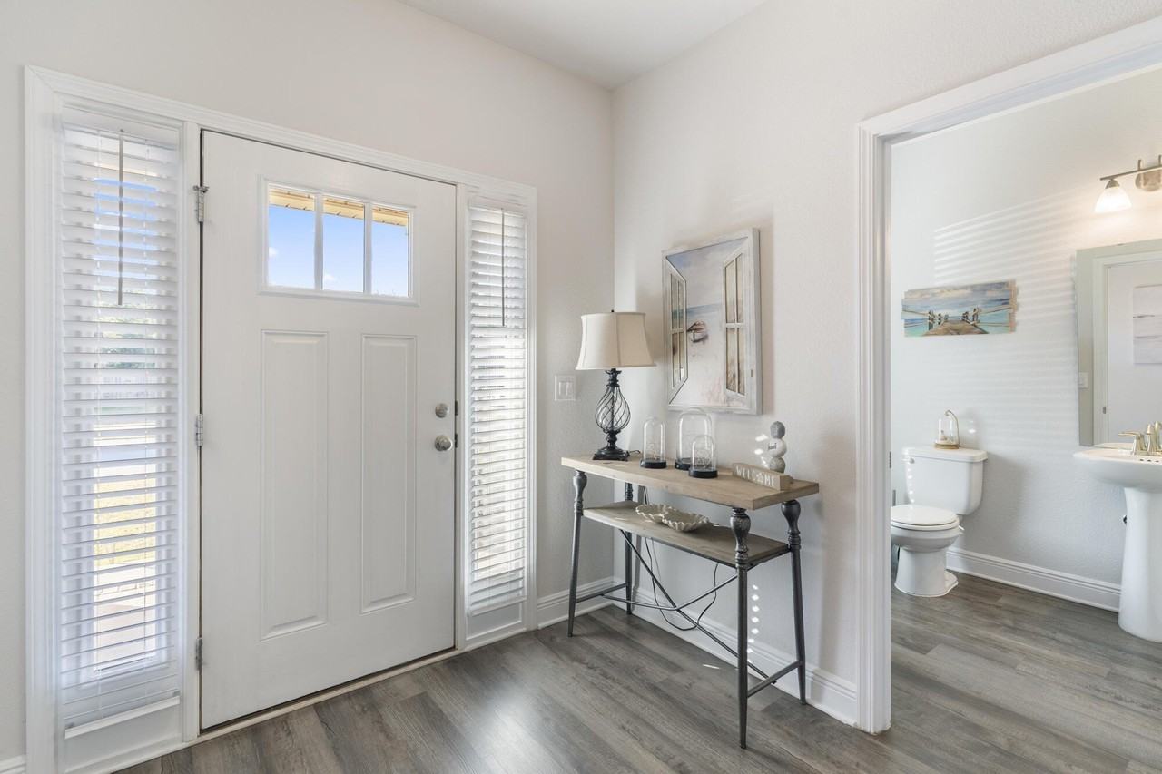 113 Ridgeway Cir - Photo 5 of 50