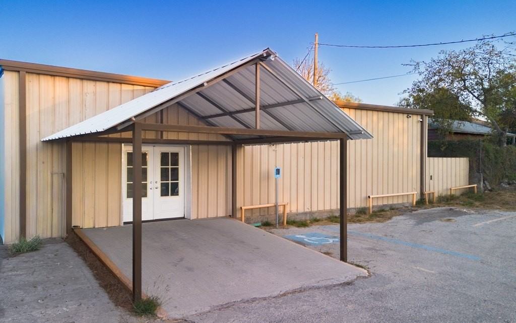 891 Florence Street - Photo 3 of 39