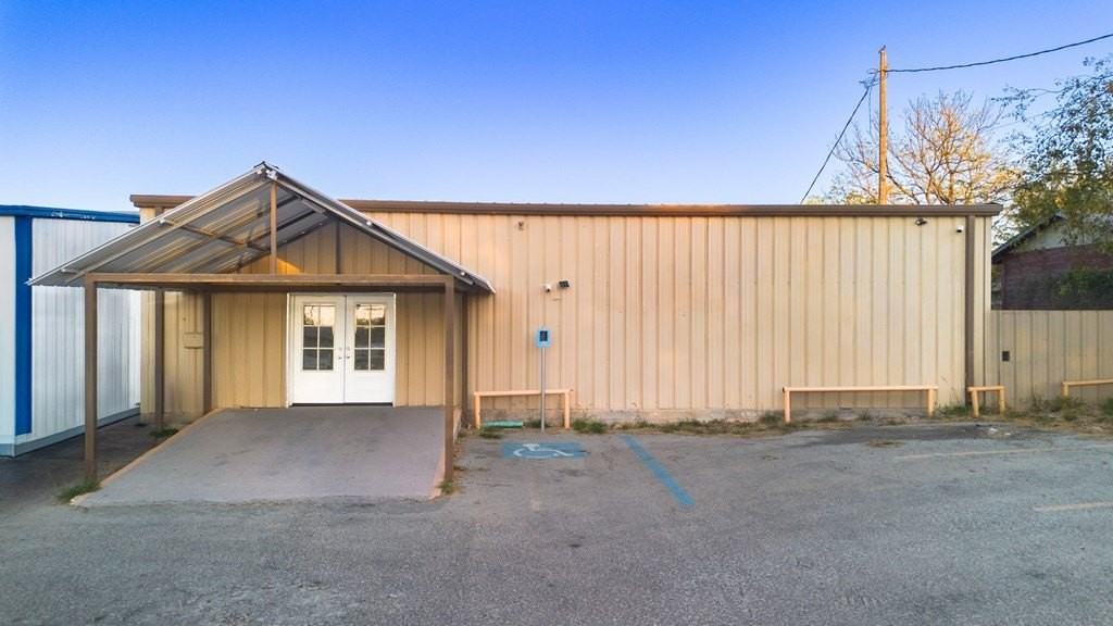 891 Florence Street - Photo 4 of 39