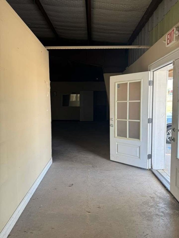 891 Florence Street - Photo 6 of 39