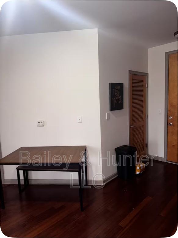 898 Oak Drive - Photo 2 of 5