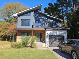 featured image of 1211 Gilbert Street